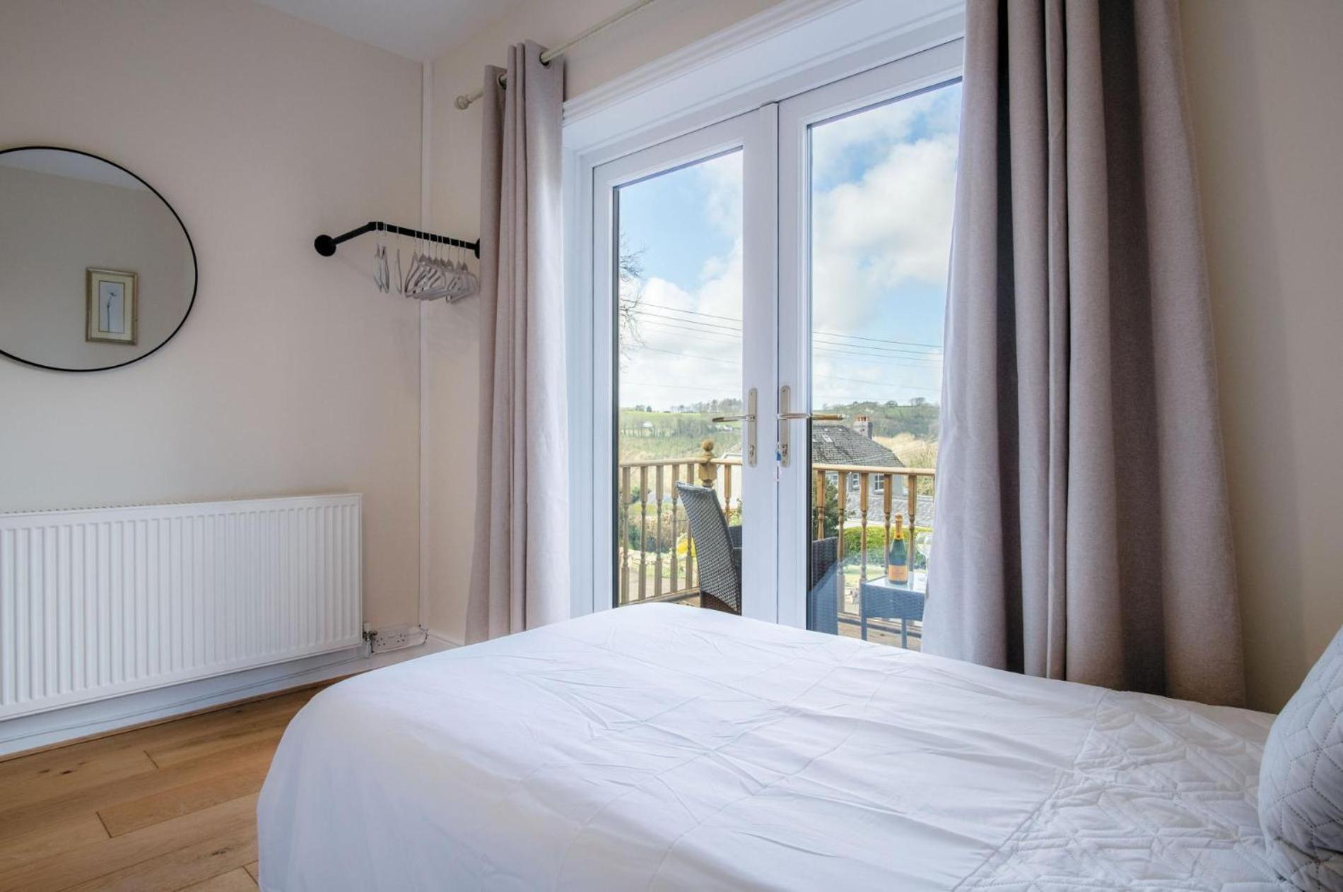 Sorrento - 3 Bed Holiday Home - Wisemans Bridge Stepaside  Buitenkant foto